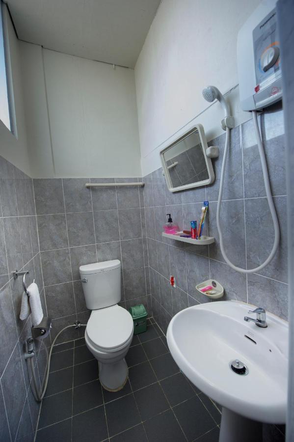 Cinderella Hotel Mawlamyine Εξωτερικό φωτογραφία